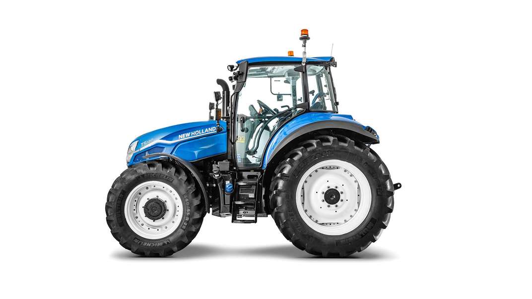 New Holland T5 Electro Command with 8-Speed IntelliShift: The Smart Utility Tractor That Shifts Automatically