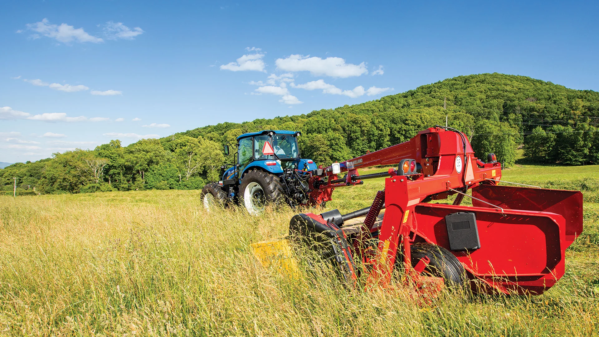 Center-Pivot Disc Mower-Conditioners