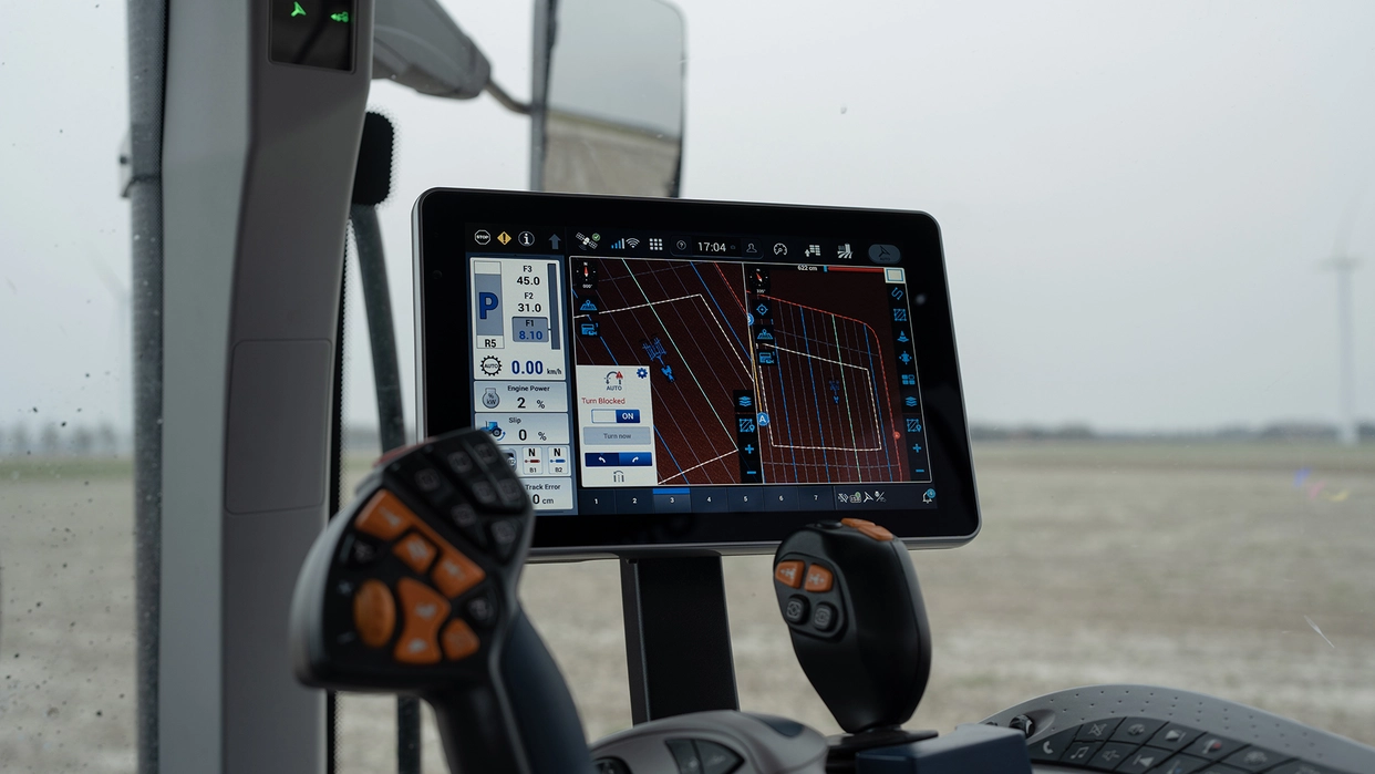 IntelliView Displays - New Holland PLM - Precision Agriculture
