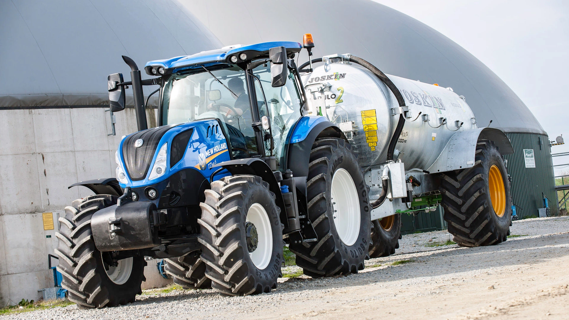 S tractor. Трактор New Holland t7. Трактор Нью Холланд т 9000. New Holland t7060. New Holland t9000.