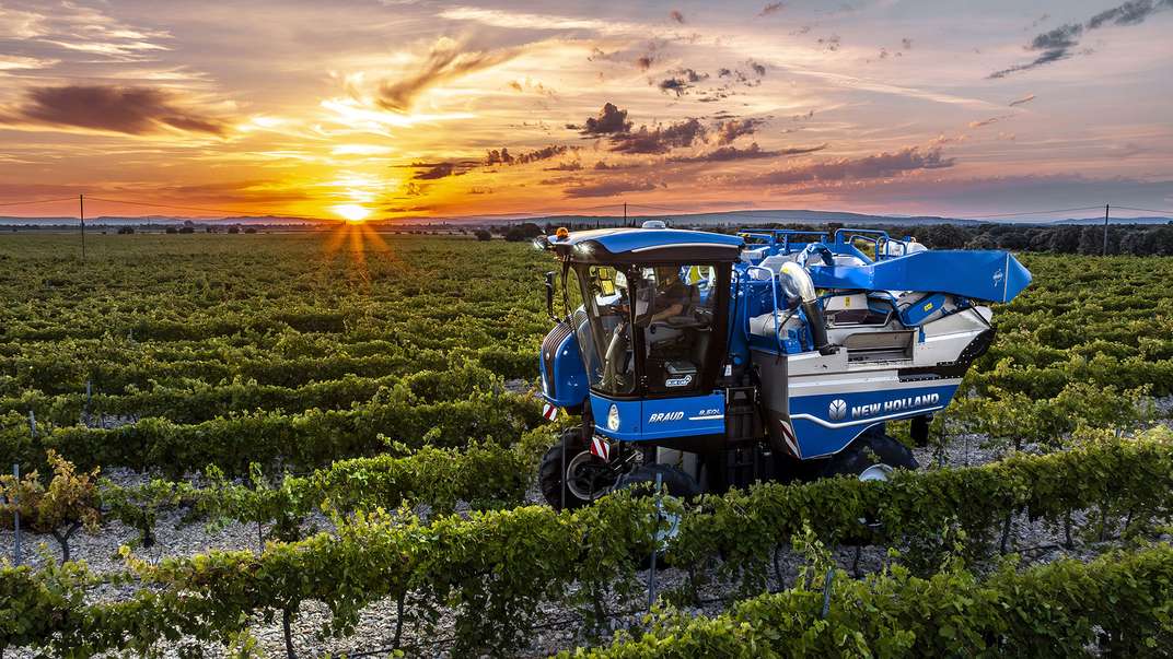 Plus de confort, de capacité, de puissance et de productivité : les nouvelles machines à vendanger compactes BRAUD de New Holland