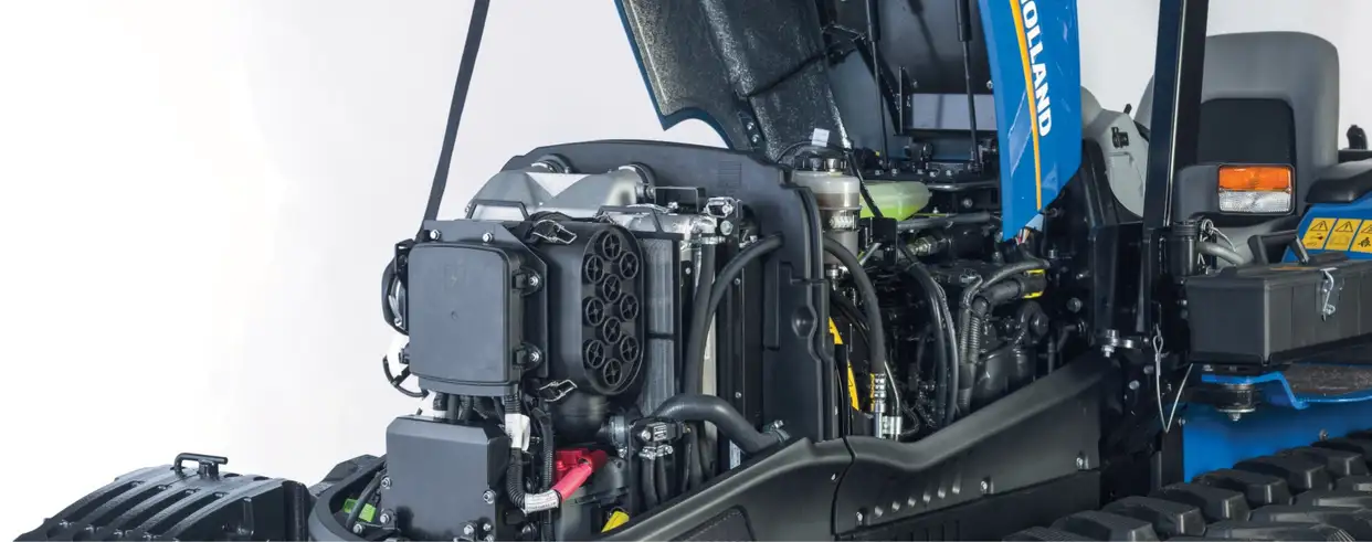 TK4 Crawler tractor engine