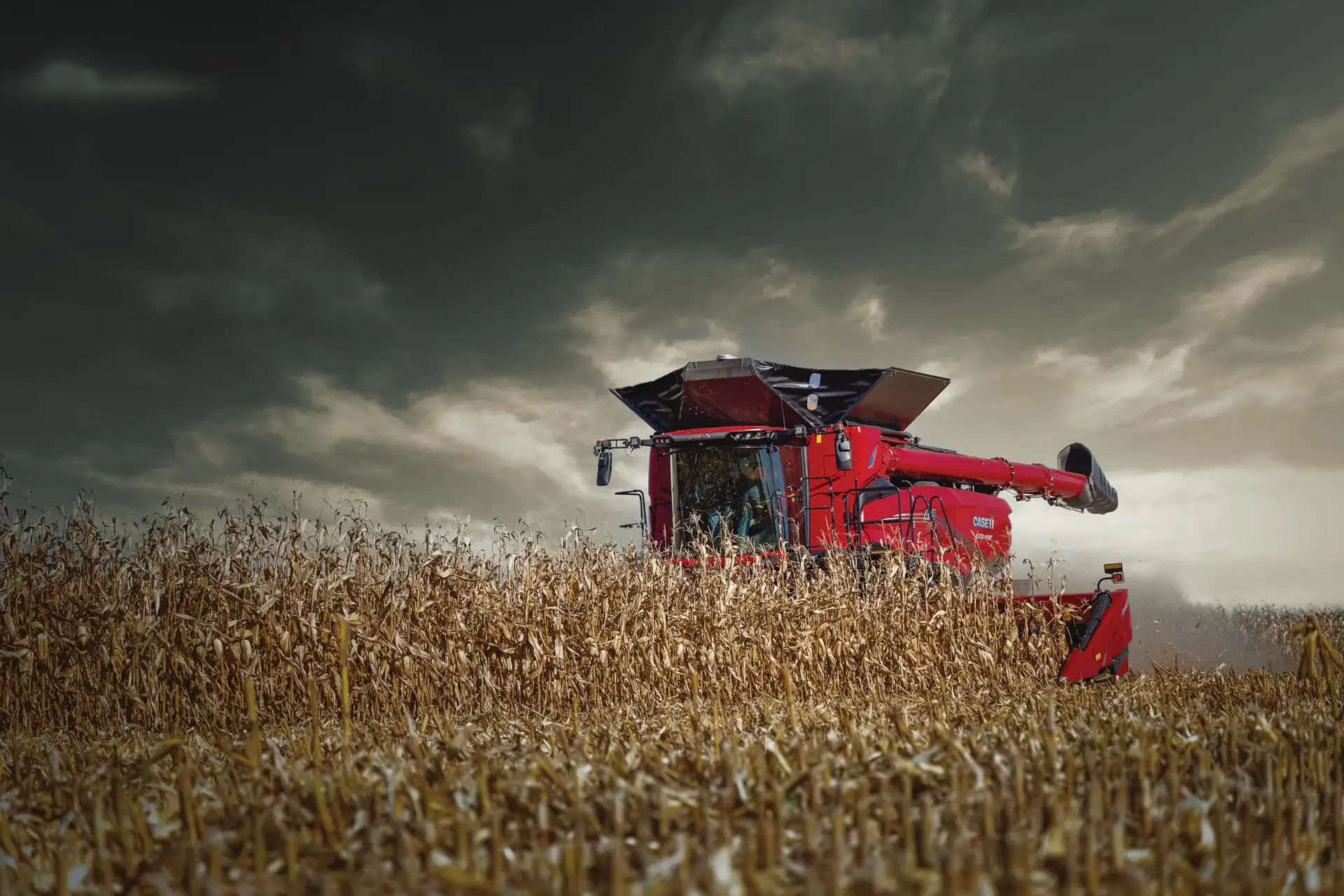 AF9_Combine_C516C_Header with dark background