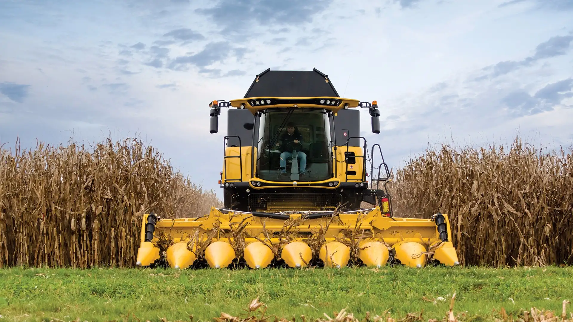 Combine Harvesters with Maize Headers