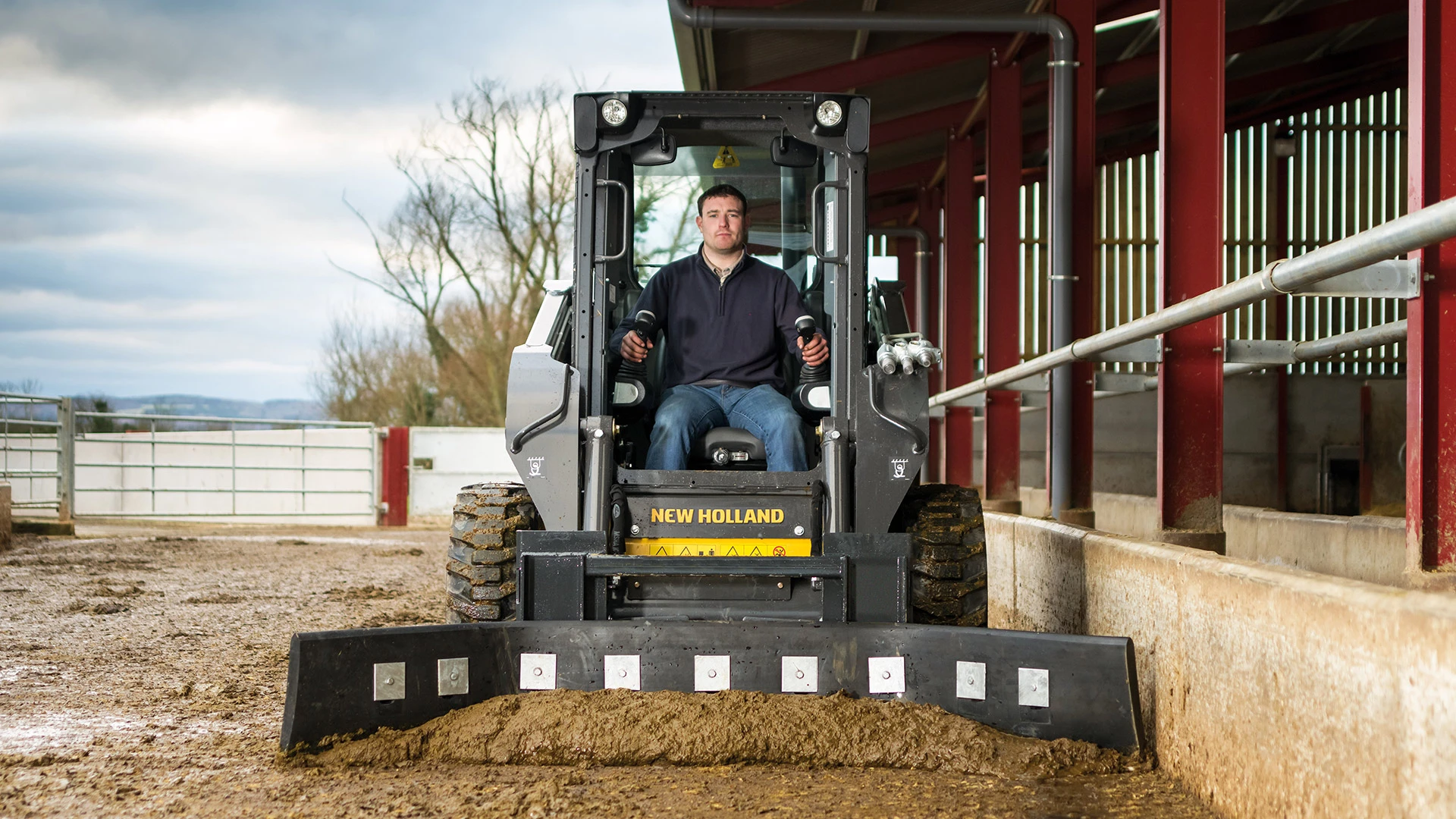 SKID STEER LOADERS ＆ COMPACT TRACK LOADERS