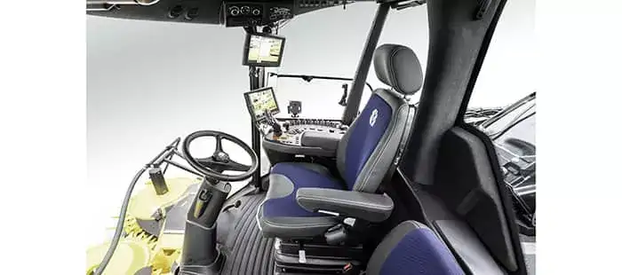 fr-forage-cruiser-operator-environment-01b