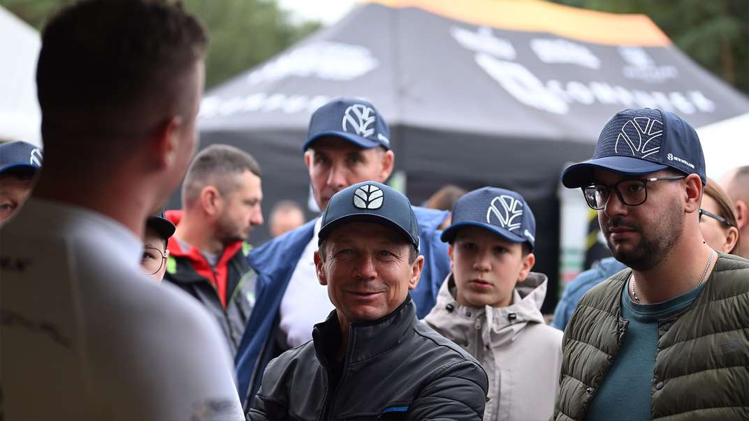 Mistrzowski finał na Torze Poznań: Maciej Bernacik i New Holland z tytułem Mistrza Polski WSMP 2026