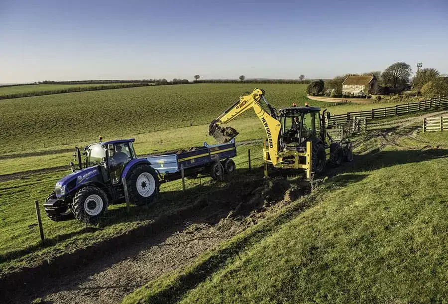 backhoe-loaders-gallery-04