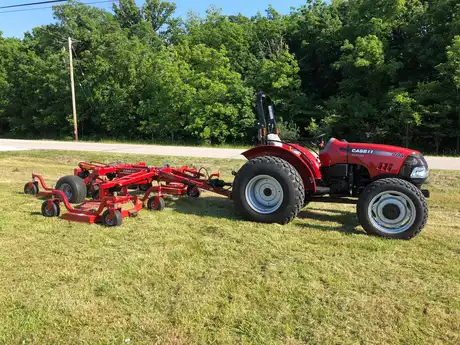 Case IH Farmall 75C Elektrotraktor