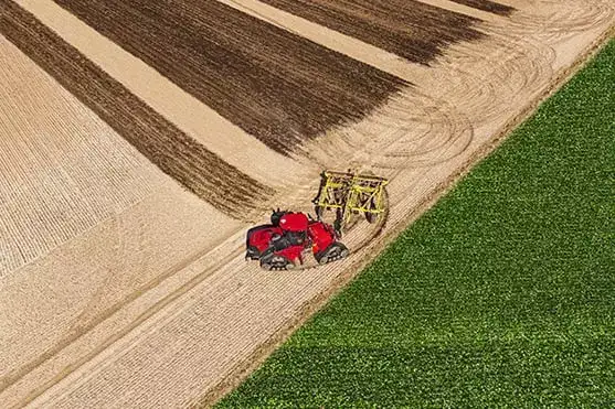CaseIH_Quadtrac_620_AFS_Connect_cultivation_CZ_042020_DJI_0262_ret