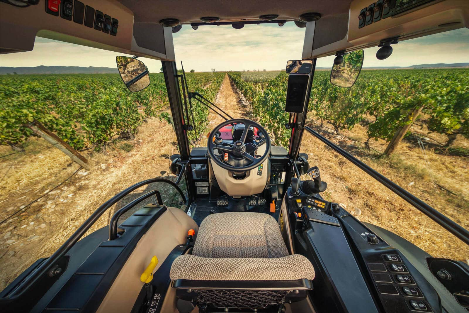 CASE IH_QUANTUM_100V_CABIN_resize