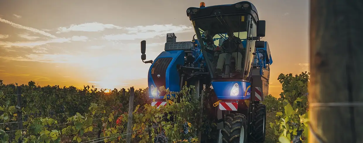 OUTFIT YOUR BRAUD GRAPE HARVESTER