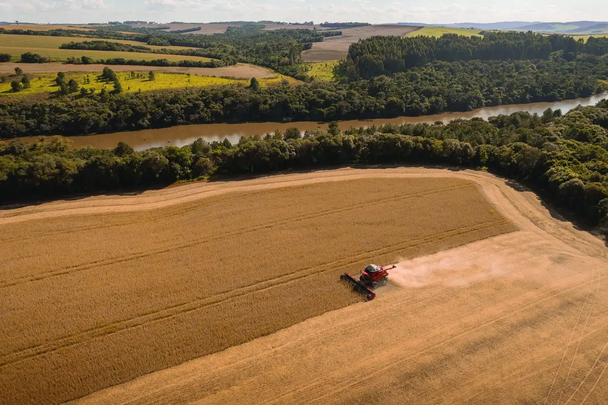 Axial 160 retail .jpg