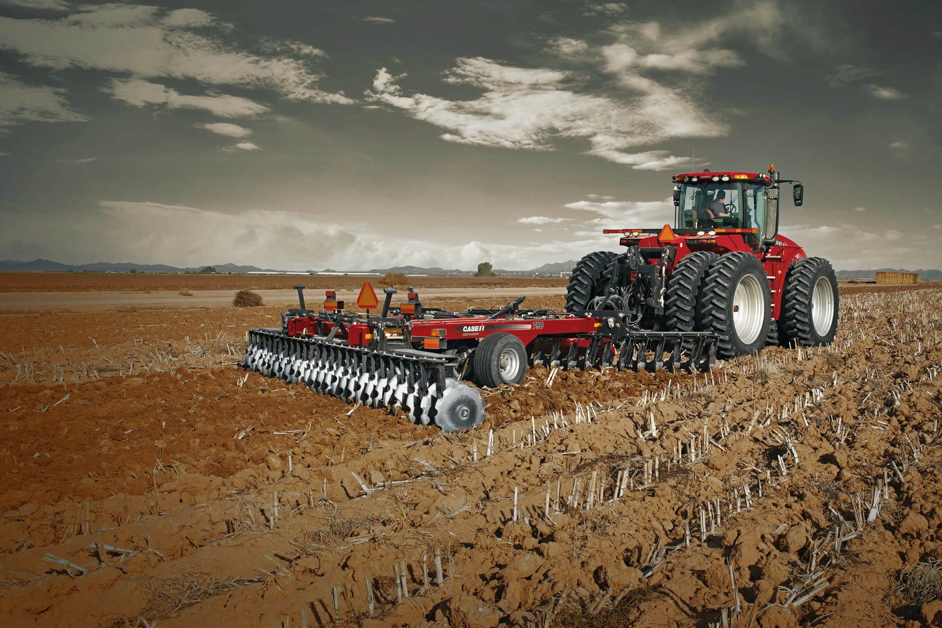 Case IH Heavy Offset disk harrows