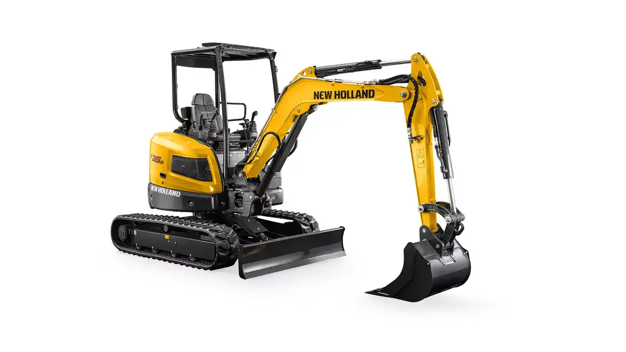foto de estúdio da miniescavadeira New Holland Construction com destaque para a sua lateral. 
