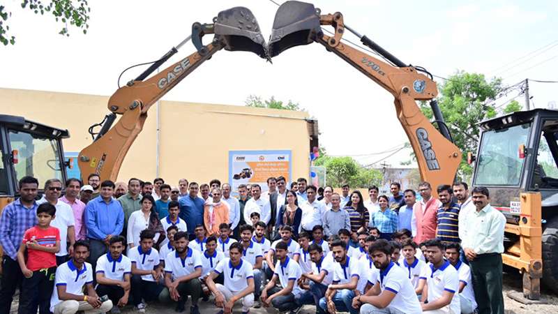 Hunar - CE Backhoe Loader Operator Training Programme Skill Development - Corporate Social Responsability CASE