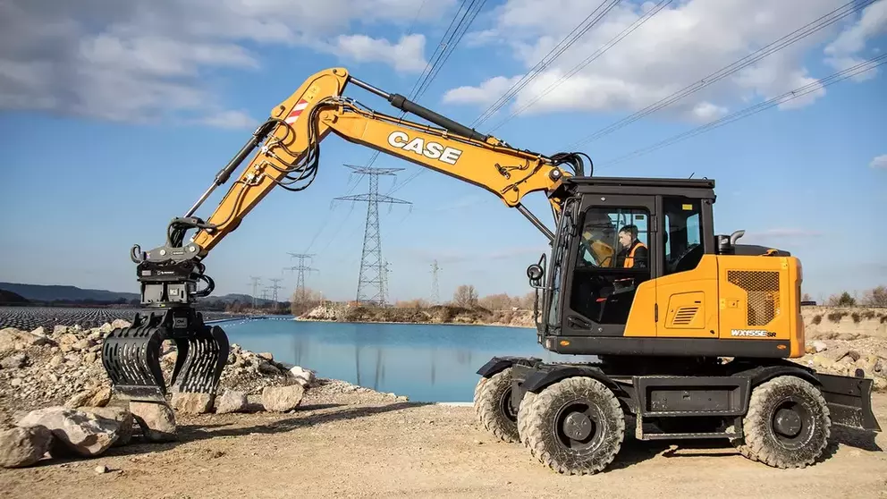 E-Series Wheeled Excavators