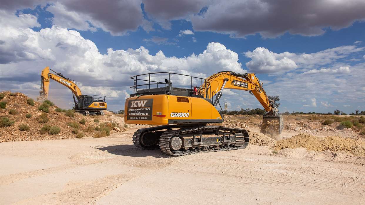 Trust That Delivers: KW Earthmoving’s Ongoing Confidence in CASE and SA Tractors 