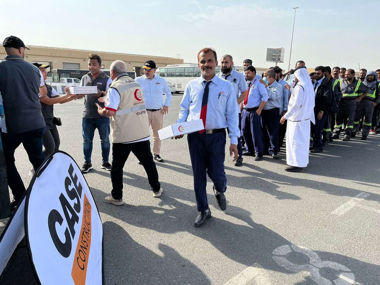 CASE Middle East and Africa team distributes 500 meal packs to people in labor camps