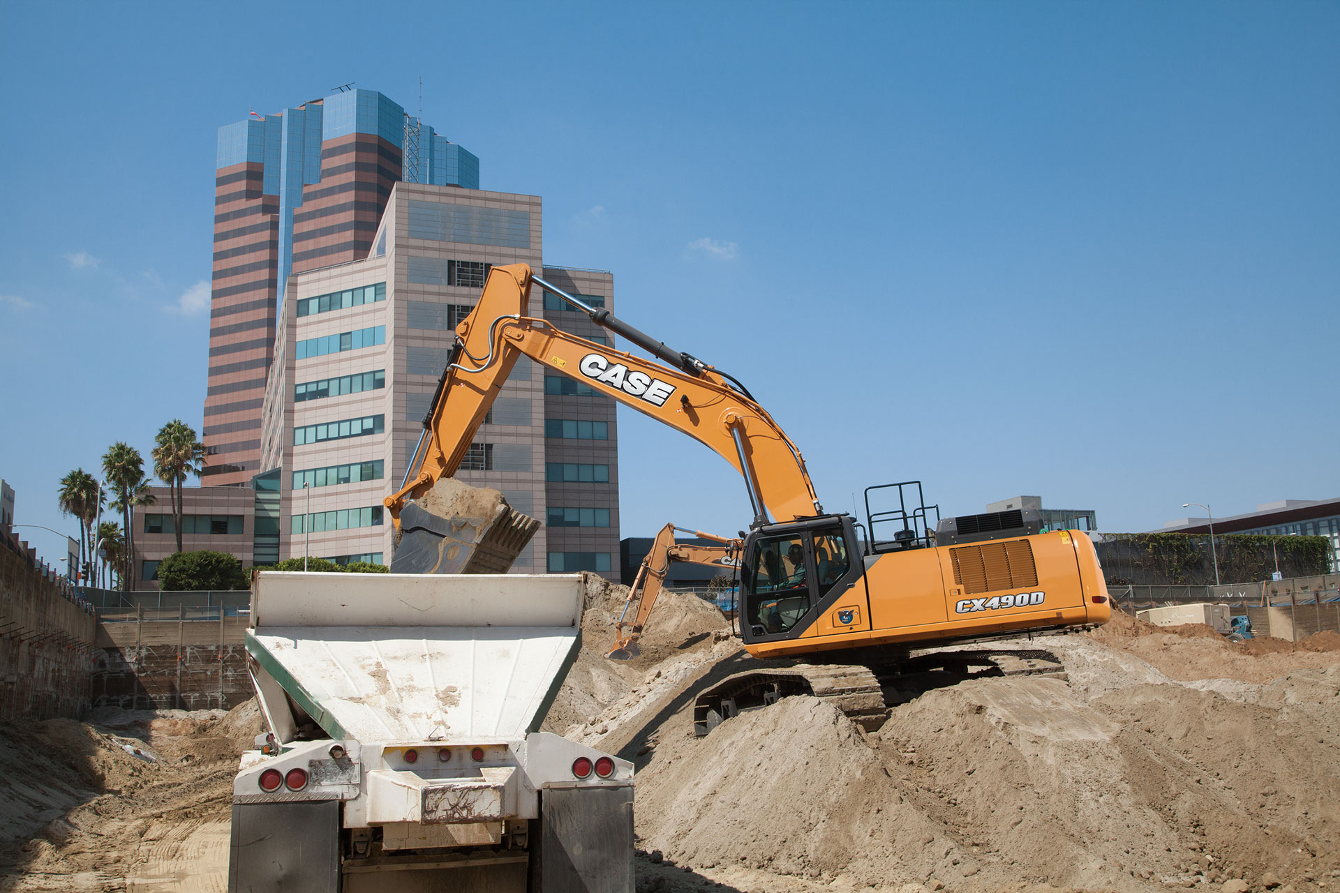 CASE Earns Numerous Top 100 Awards | CASE Construction Equipment