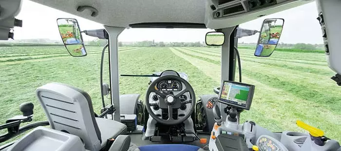 HORIZON™ CAB. MORE SPACE, BETTER VISIBILITY.