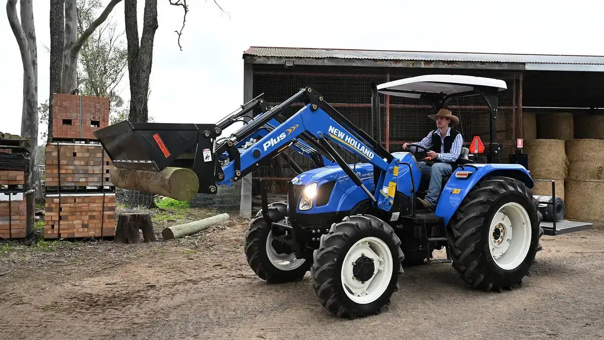 New Holland TT4 Tier 3 tractor working in Australian field