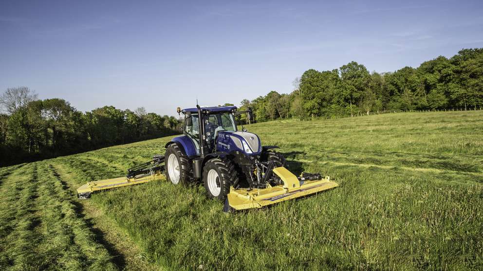 New Holland approves HVO – the path to fossil free agriculture with the  latest engine and fuel technology – Biofuel Express