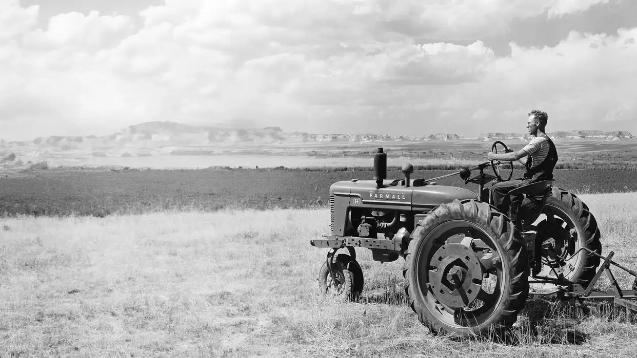 Farmall 100