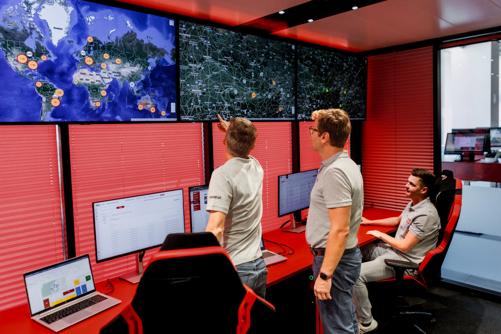 CASE IH_CONNECT_ROOM HUB_2_resized.jpeg