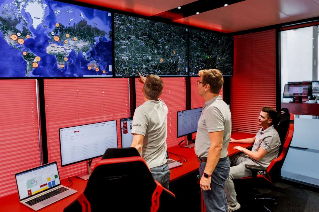 CASE IH_CONNECT_ROOM HUB_2_resized.jpeg