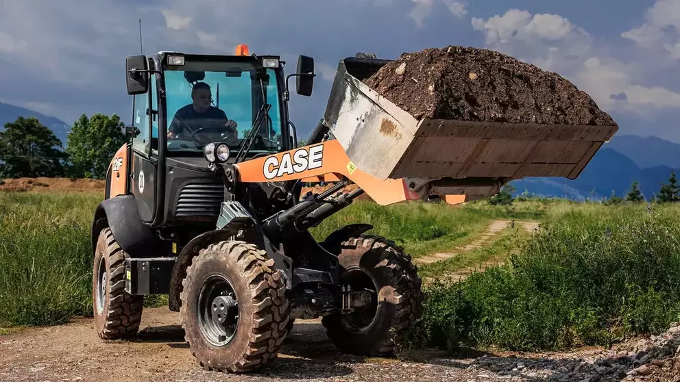 F-Series Evolution Compact Wheel Loaders