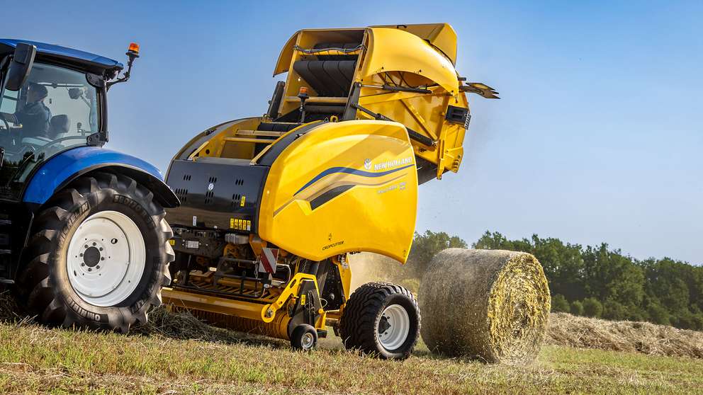 Roll-Belt™ 180 PLUS und 150 PLUS: neue variable Rundballenpressen mit klarem Fokus auf fortschrittliche Telemetrieoptionen, Konnektivität und Langlebigkeit - sowie das neue Nature's Net Wrap, einem kompostierbaren Ballennetz