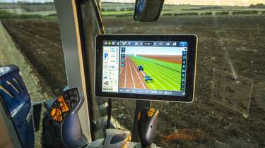 New Holland Guidance and machine Automation - New Holland PLM - (Precision Agriculture)