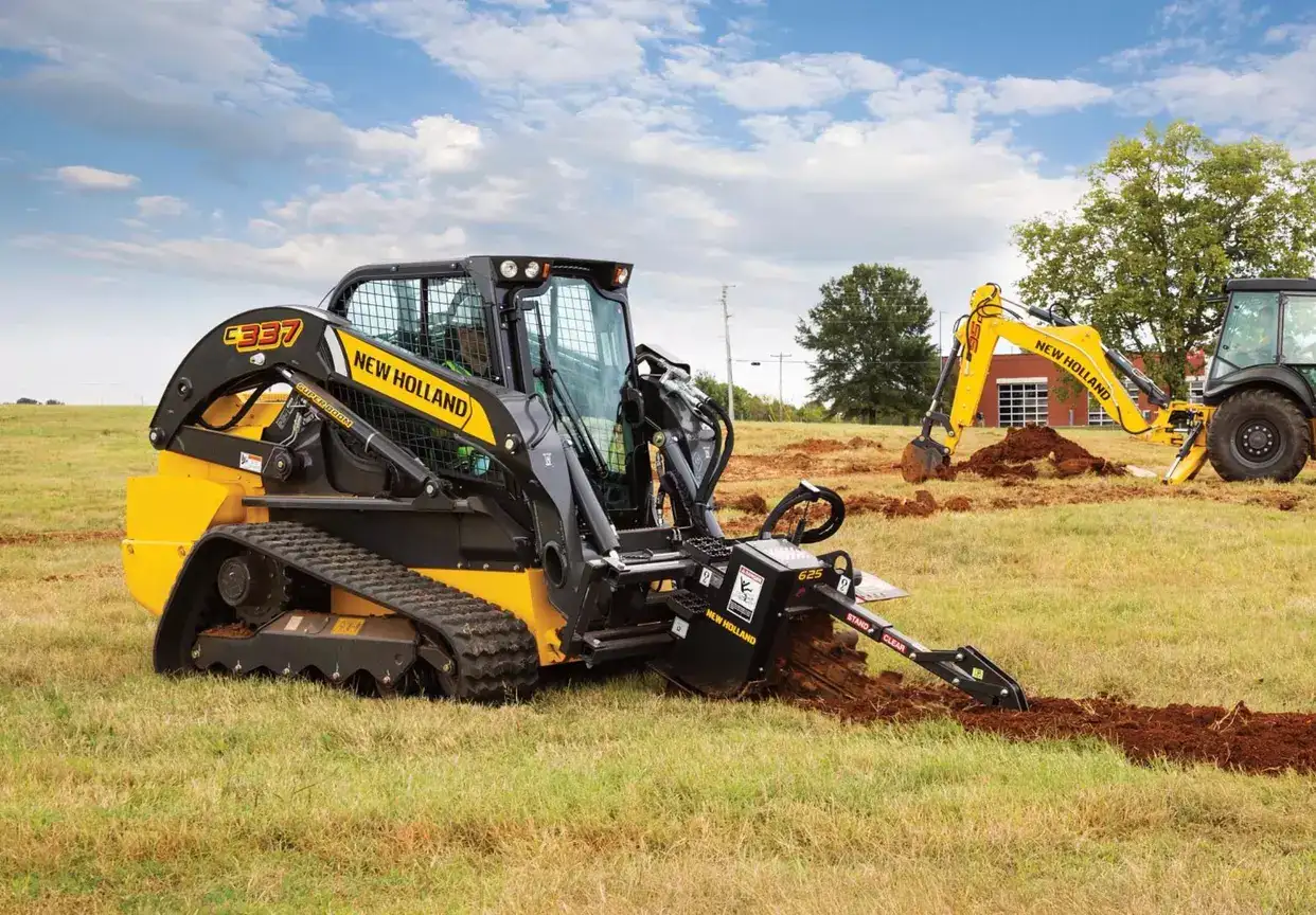 C337 Compact Track Loader | New Holland