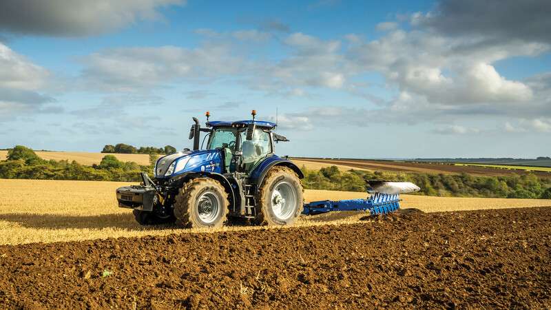 New Holland presents the new T7.340 HD with PLM Intelligence