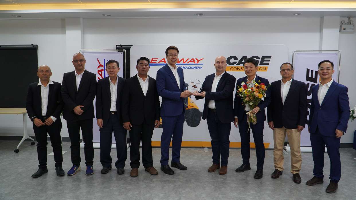 CASE Construction Equipment proudly welcomes Leadway Heavy Machinery as its new authorized dealer in Thailand
