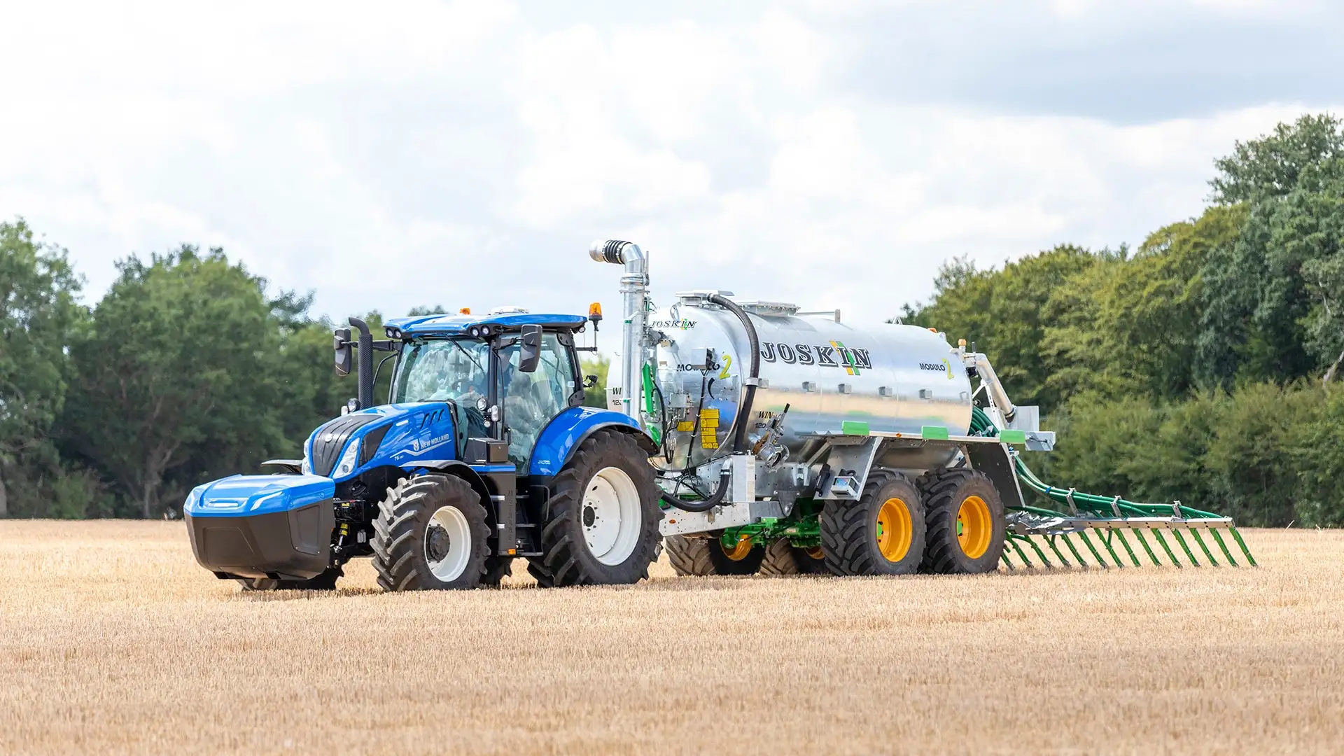 T6 Methane Power Tractor