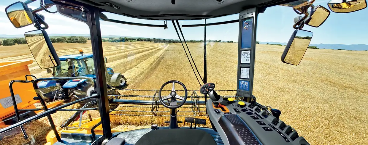 CABINA HARVEST SUITE™ COMFORT. UN NUOVO STANDARD PER IL COMFORT DELL’OPERATORE.