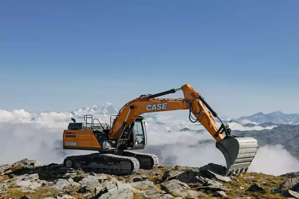 E-Series Crawler Excavators