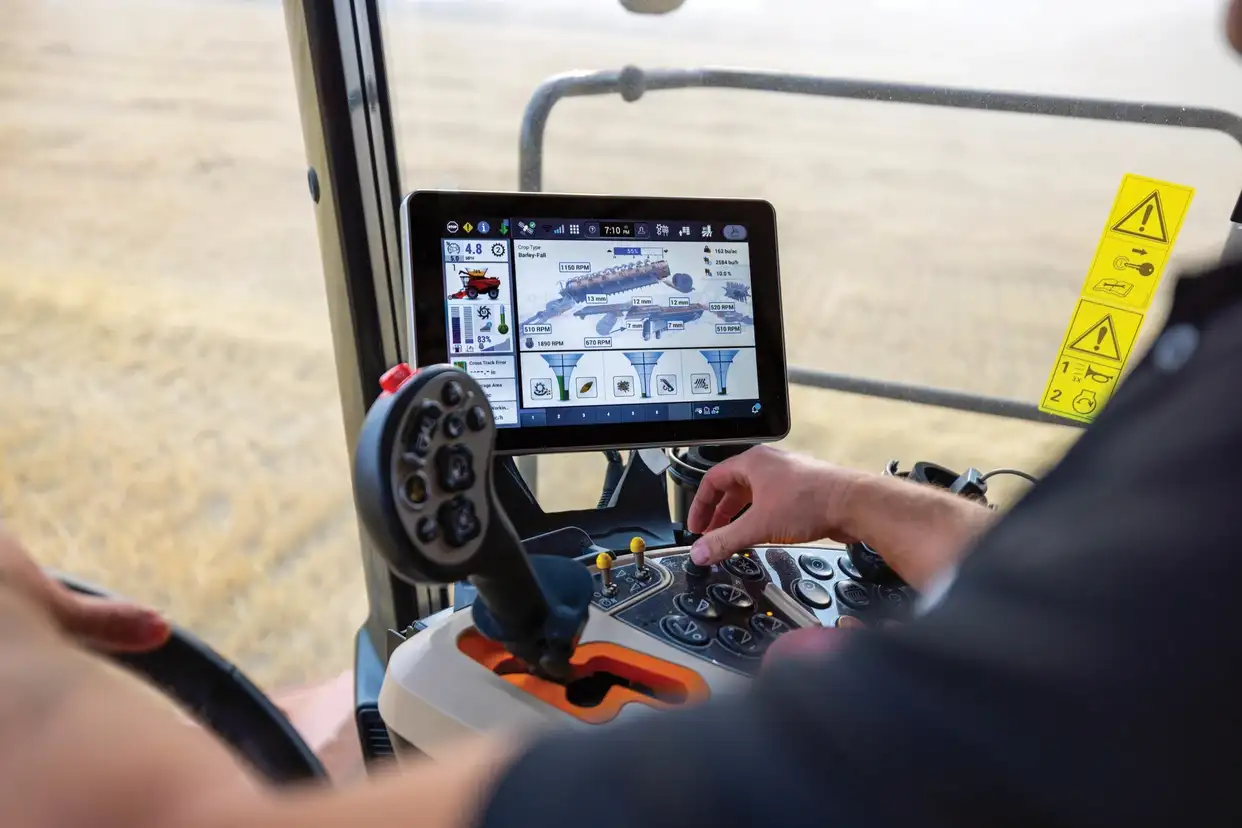 Display inside an AF11 combine showing simple harvest settings and adjustments using Harvest Command technology.