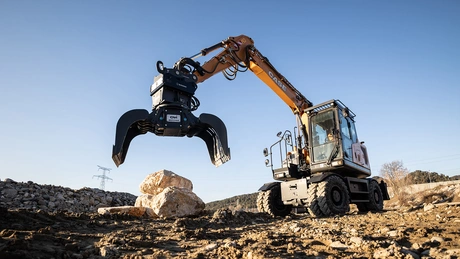 E-Series Wheeled Excavators - W155E