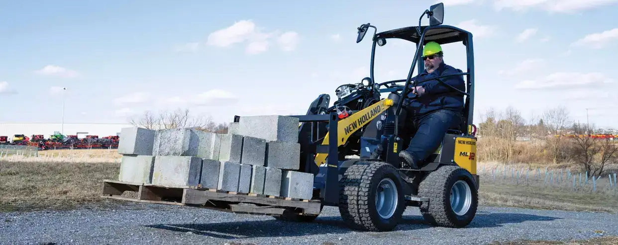 New Holland Construction Small Articulated Loader Model ML12