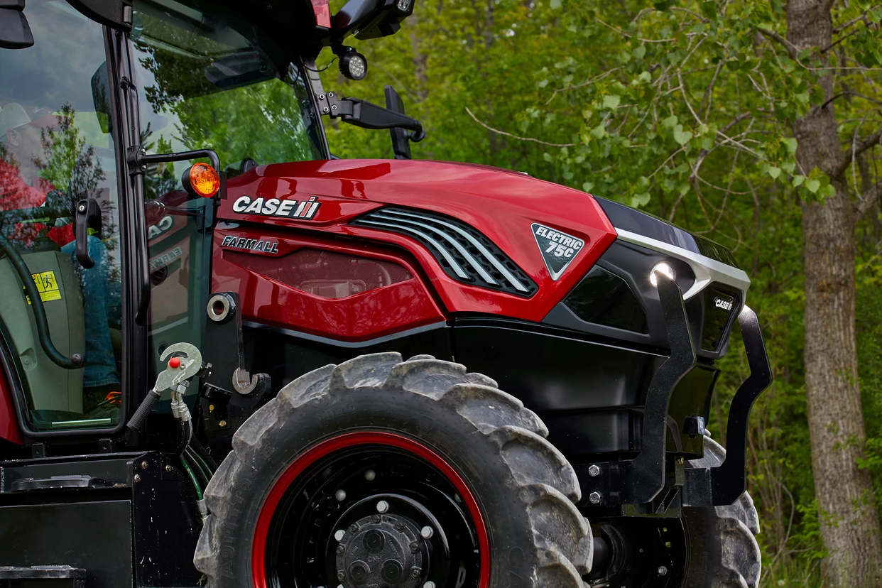 Farmall Electric Tractor Case IH
