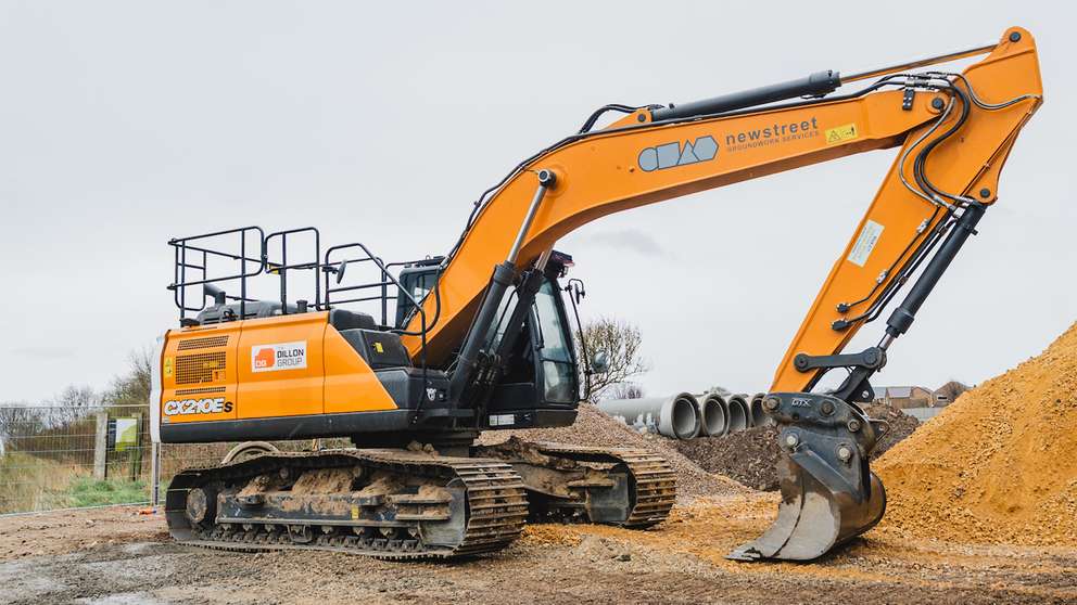  CASE Construction Equipment, Newstreet Groundwork Services and EMH Plant Unite to Champion Regional Children’s Charity Initiative