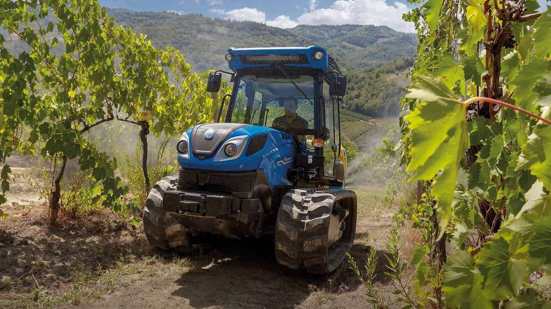 New Holland renews its industry-leading Specialty tractor offering with upgrades to T4 F/N/V and TK4 Series.  T4F awarded as Best Specialized Tractor at Farm Machine 2023.