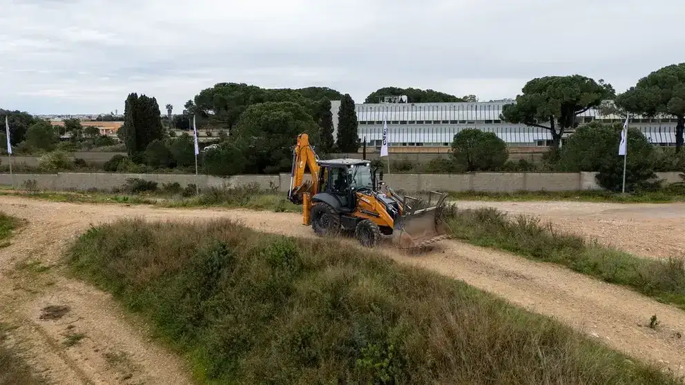 SV-Series Backhoe Loaders