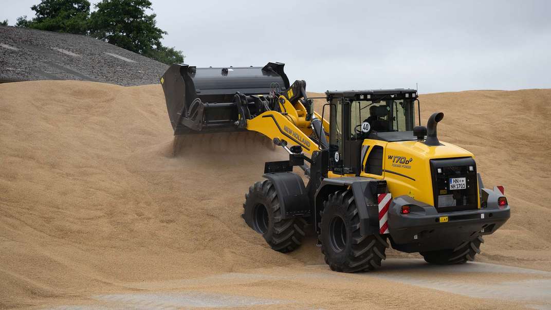 Perfekte Partner für die Silage: Agritechnica-Premiere für den Radlader W170D+ Forage Power und neue Modelle der FR Forage Cruiser Feldhäcksler