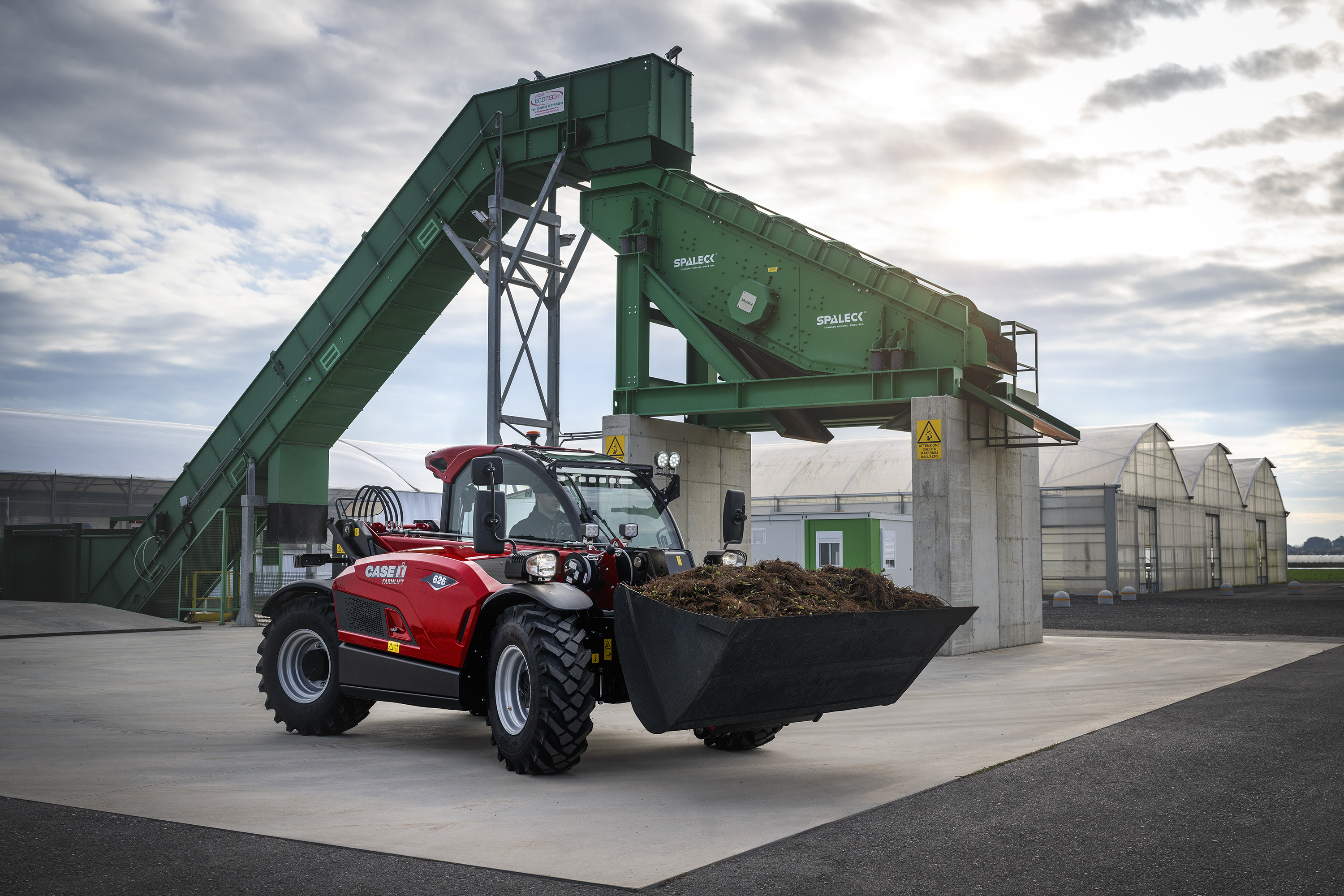New Case IH Farmlift 626- greater capabilities in a compact _683167.jpg