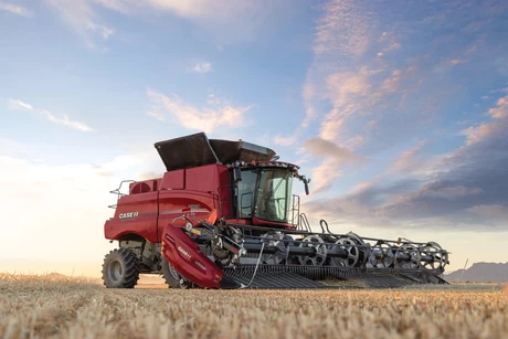 axial-flow 7160 combine with header in field