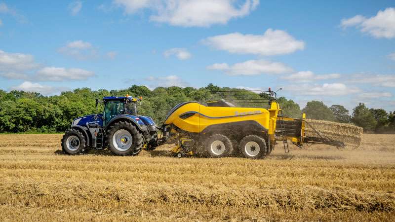 IntelliSense – inteligentne sterowanie prasą  kostkującą New Holland